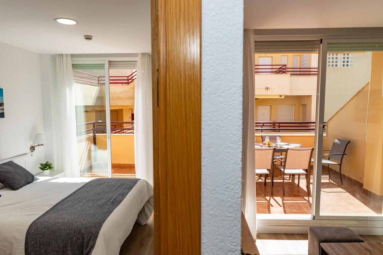 Apartamento Sereno 3 - Piscina, Garaje, Terraza Y Playa Los Canos De Meca Bagian luar foto